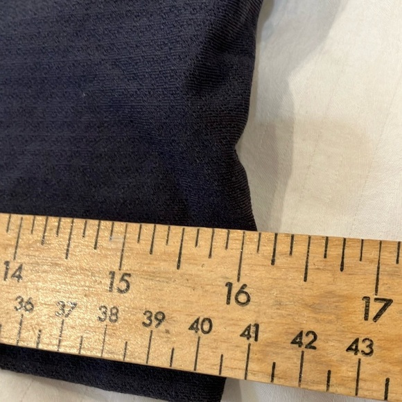 lululemon size 6 women’s  grey and Pink racer back Tank Top - some pilling - Picture 15 of 16